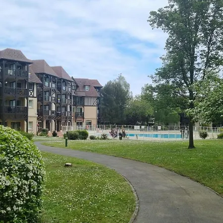 Lägenhet 2 Pieces Avec Piscine Chauffee