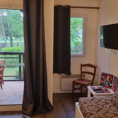 2 Pieces Avec Piscine Chauffee