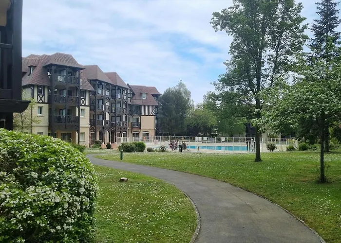 Апартаменты 2 Pieces Avec Piscine Chauffee